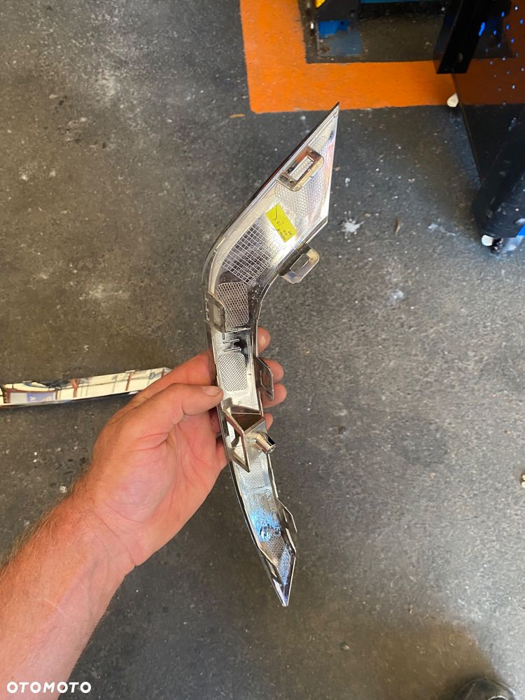 RENAULT CAPTUR 2 II NAKŁADKA LISTWA CHROM CHROMOWA LEWA TYLNA TYLNIA TYŁ  Chrom ZDERZAKA TYLNEGO TYŁ lewy 850C53407R - 7