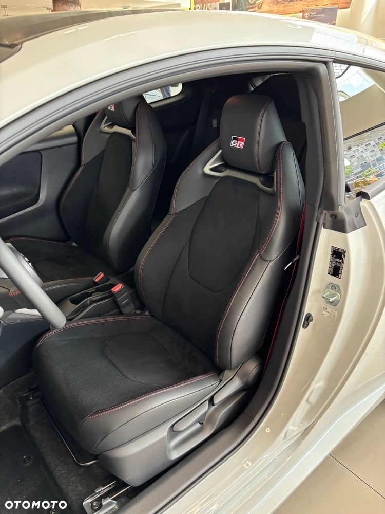 Toyota GR Yaris 1.6 Aero Performance - 18
