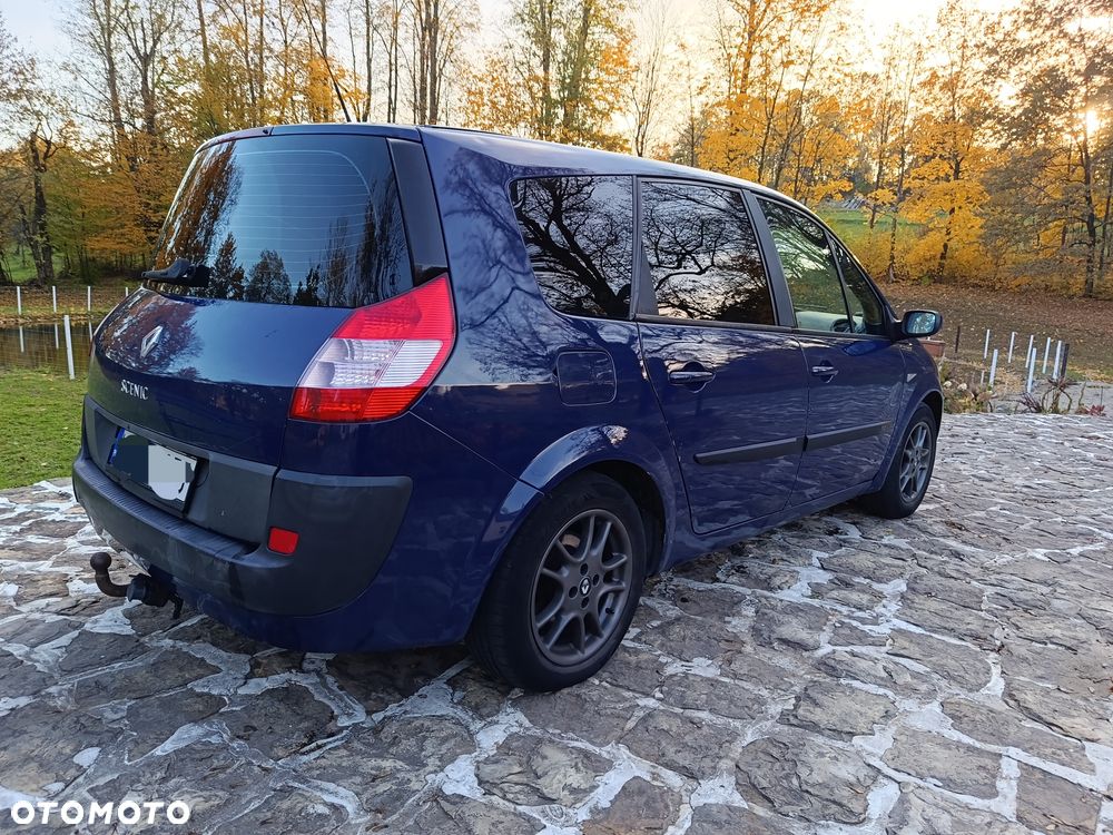 Renault Grand Scenic 2004 photo 3