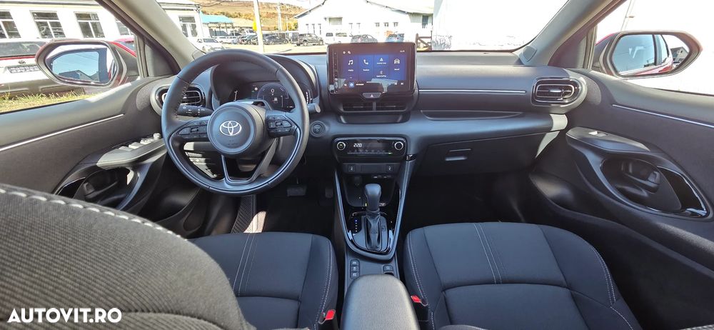 Toyota Yaris 1.5 VVT-i HSD Dynamic - 19