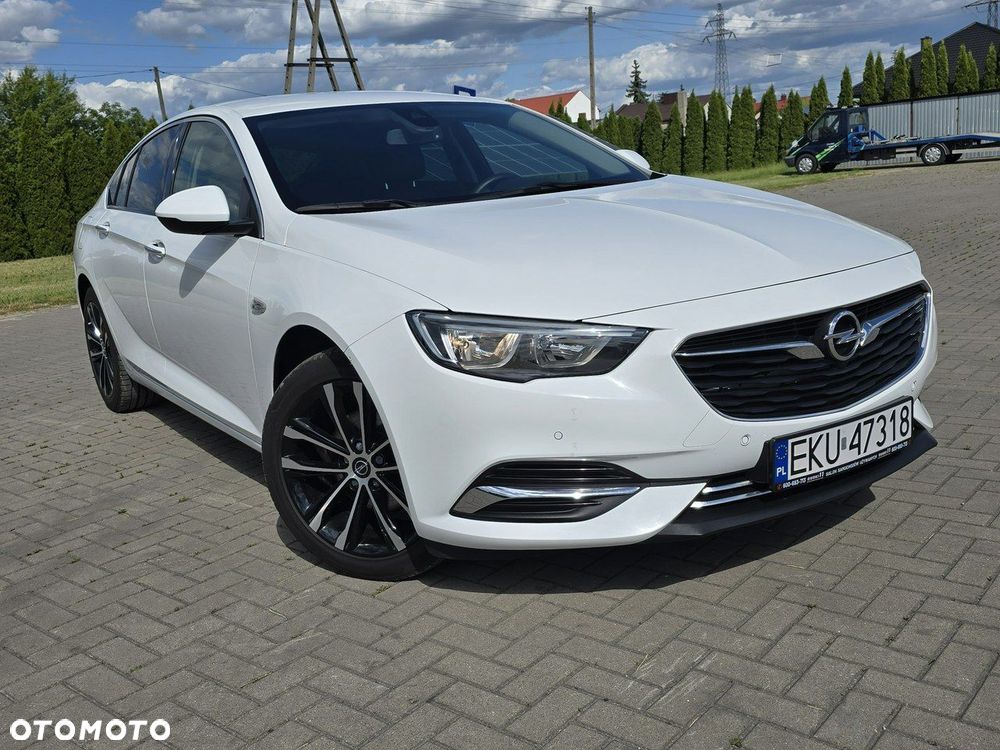 Opel Insignia - 1
