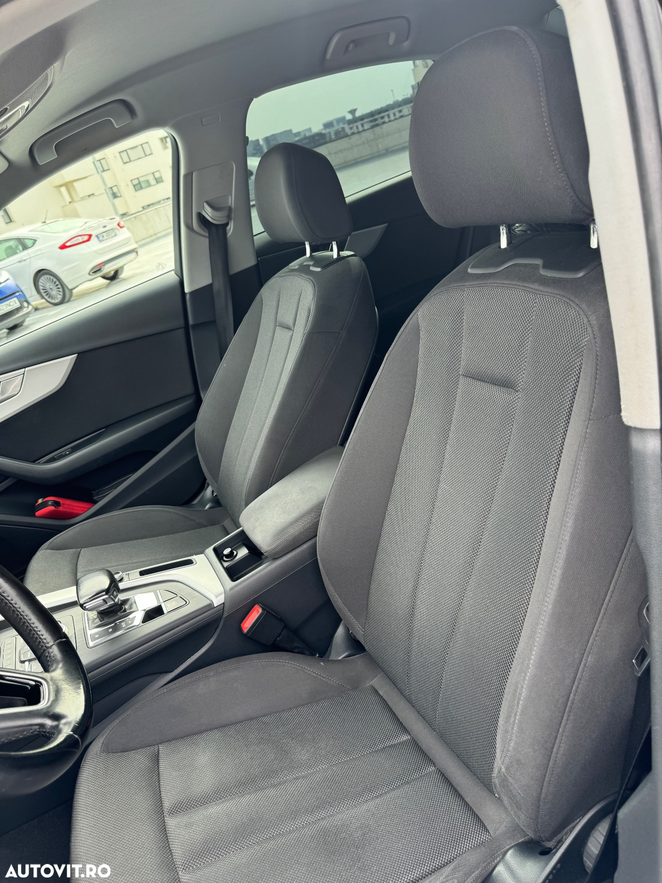 Audi A4 2.0 TDI quattro S tronic - 8