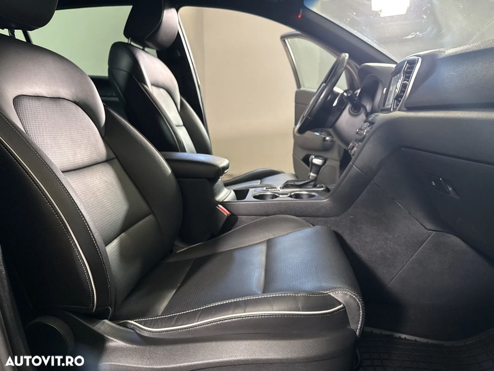 Kia Sportage - 12