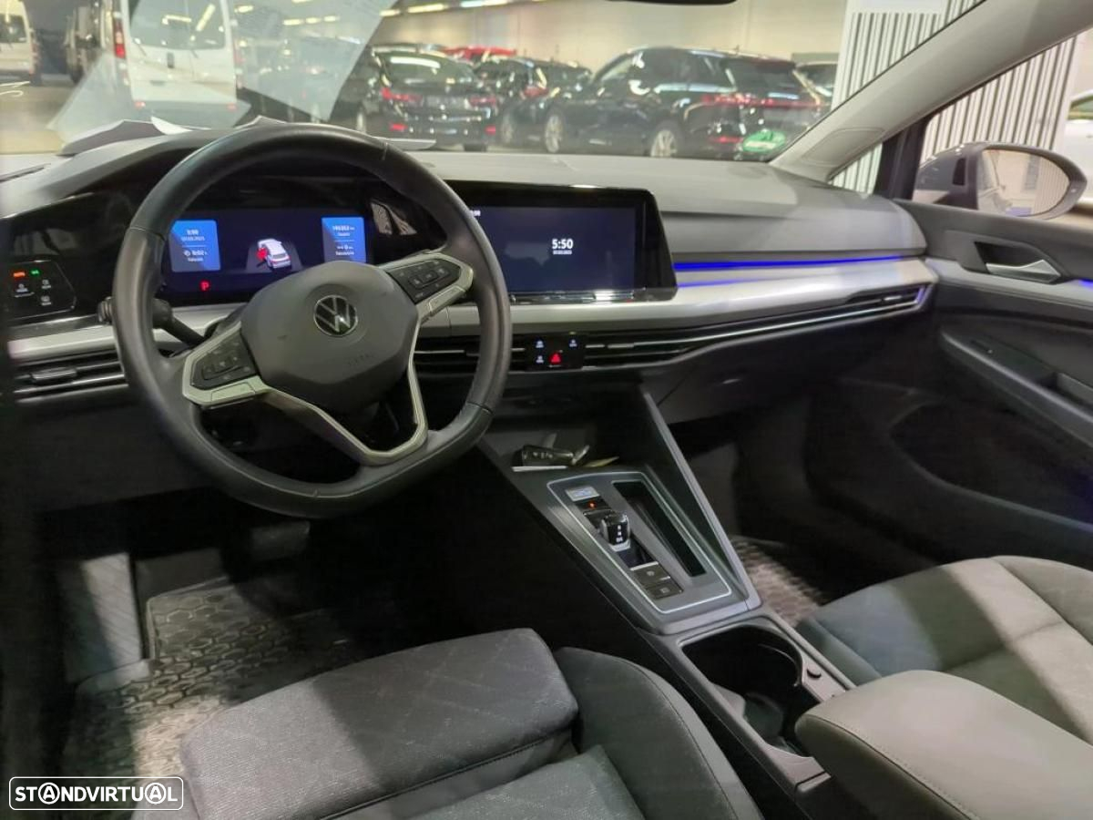 VW Golf Variant 2.0 TDi SCR DSG Active - 3