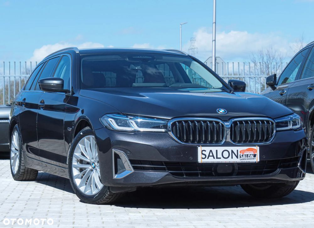 BMW Seria 5 530e xDrive Luxury Line - 2