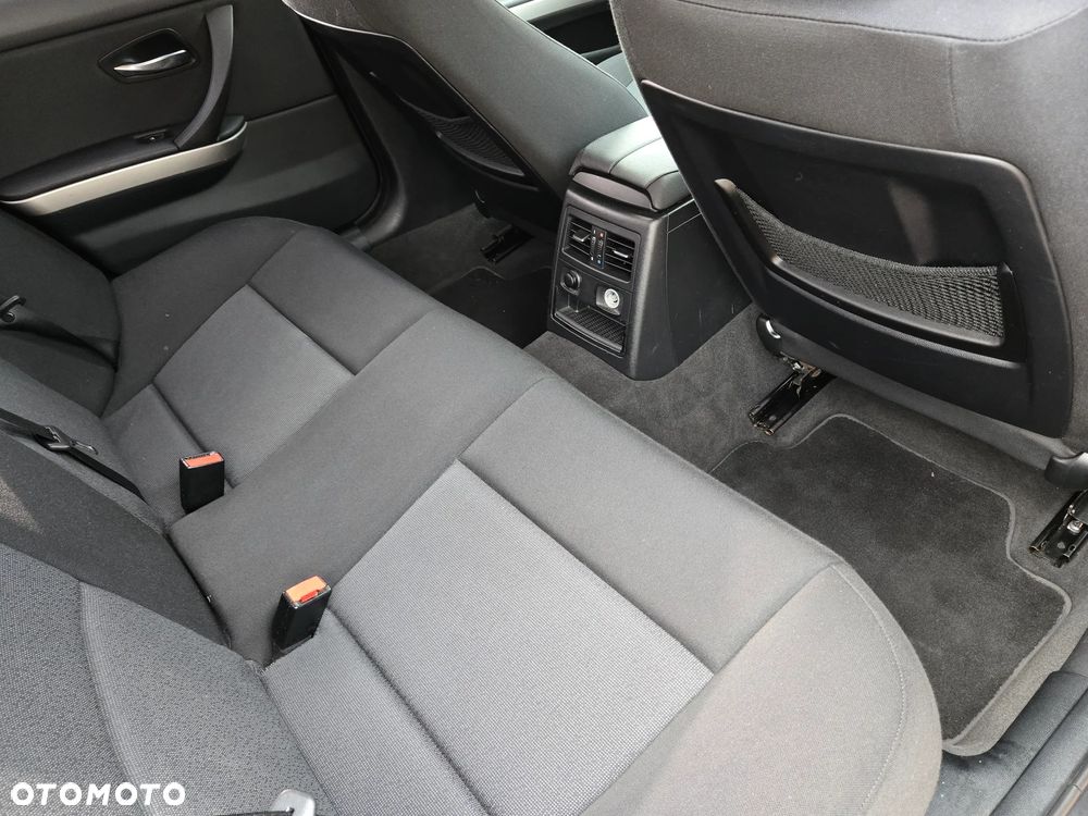 BMW Seria 3 - 27