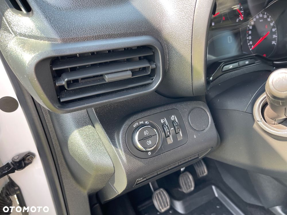 Opel Combo DŁUGI - 28