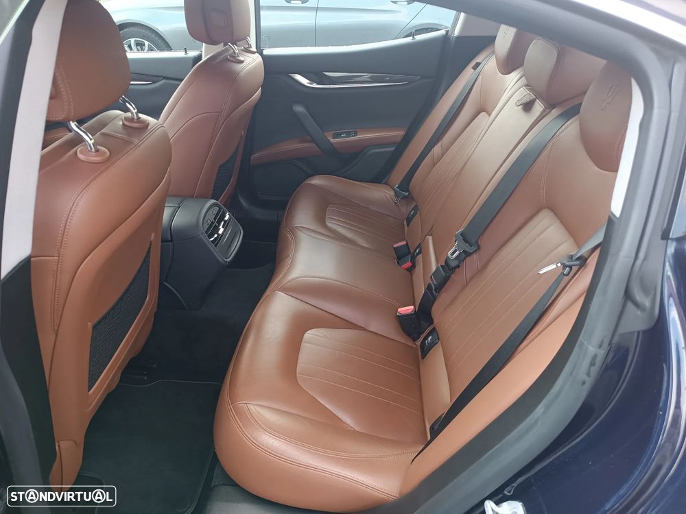 Maserati Ghibli 3.0 V6 GranLusso - 12