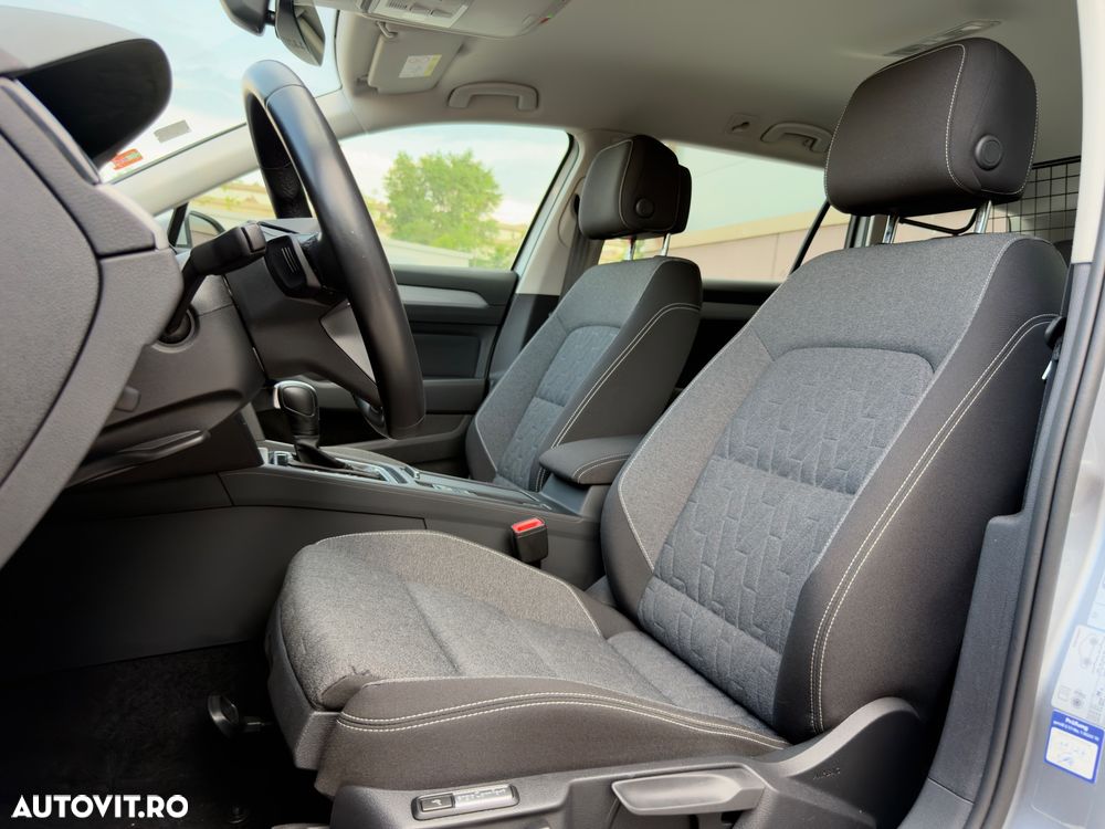 Volkswagen Passat 2.0 TDI SCR DSG Business - 33