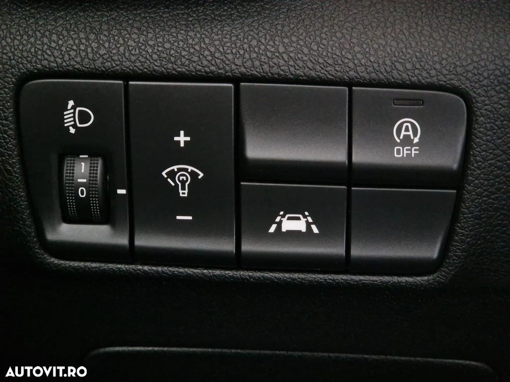 Kia Sportage 1.6 DSL MHEV 7DCT HP 4x2 Business Line - 16