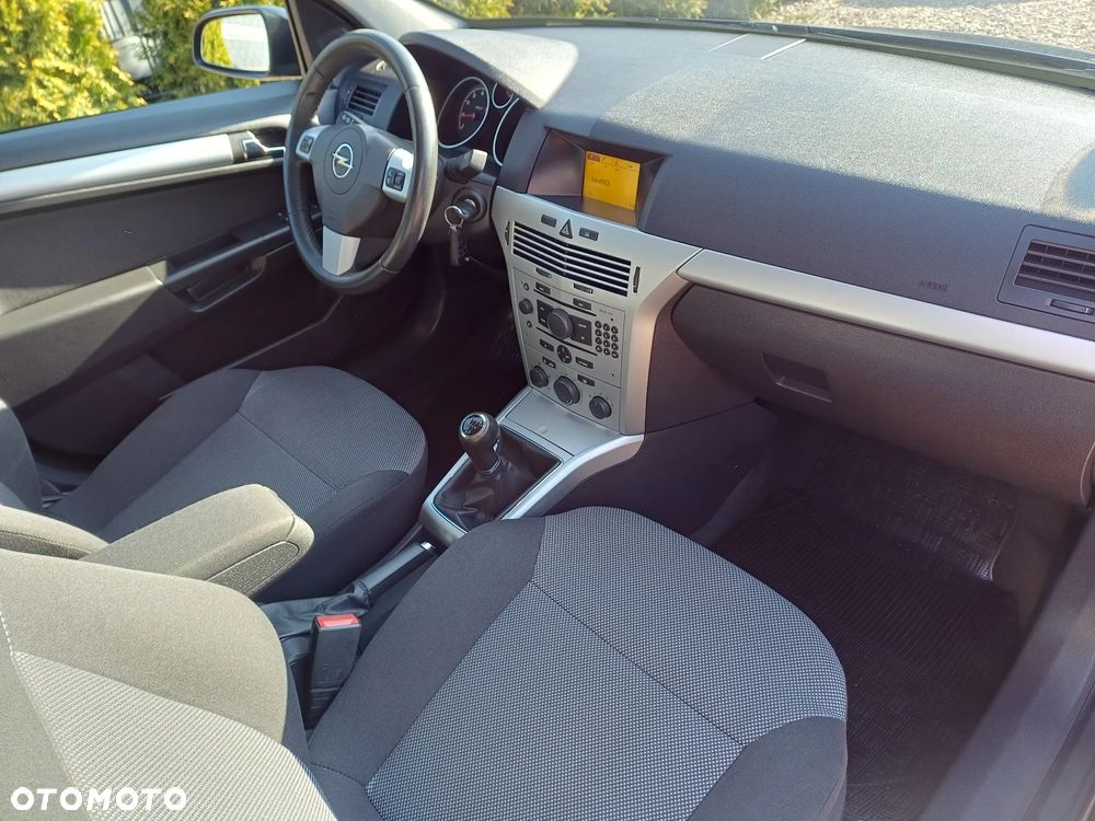 Opel Astra 1.6 Edition 111 Jahre - 17