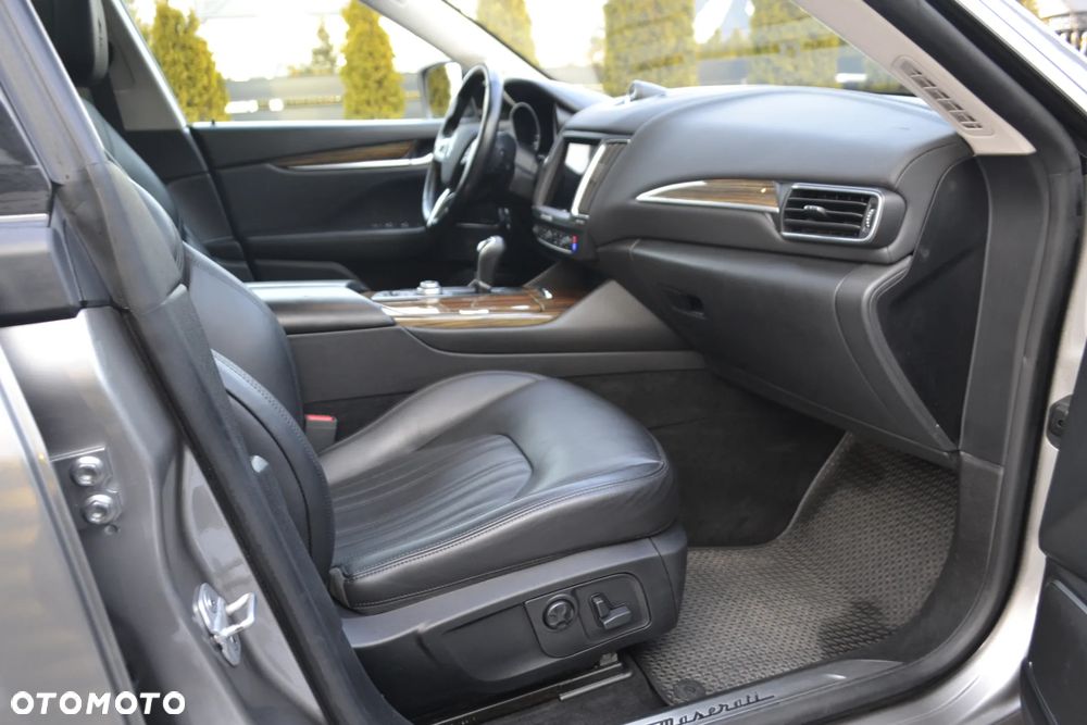 Maserati Levante - 36