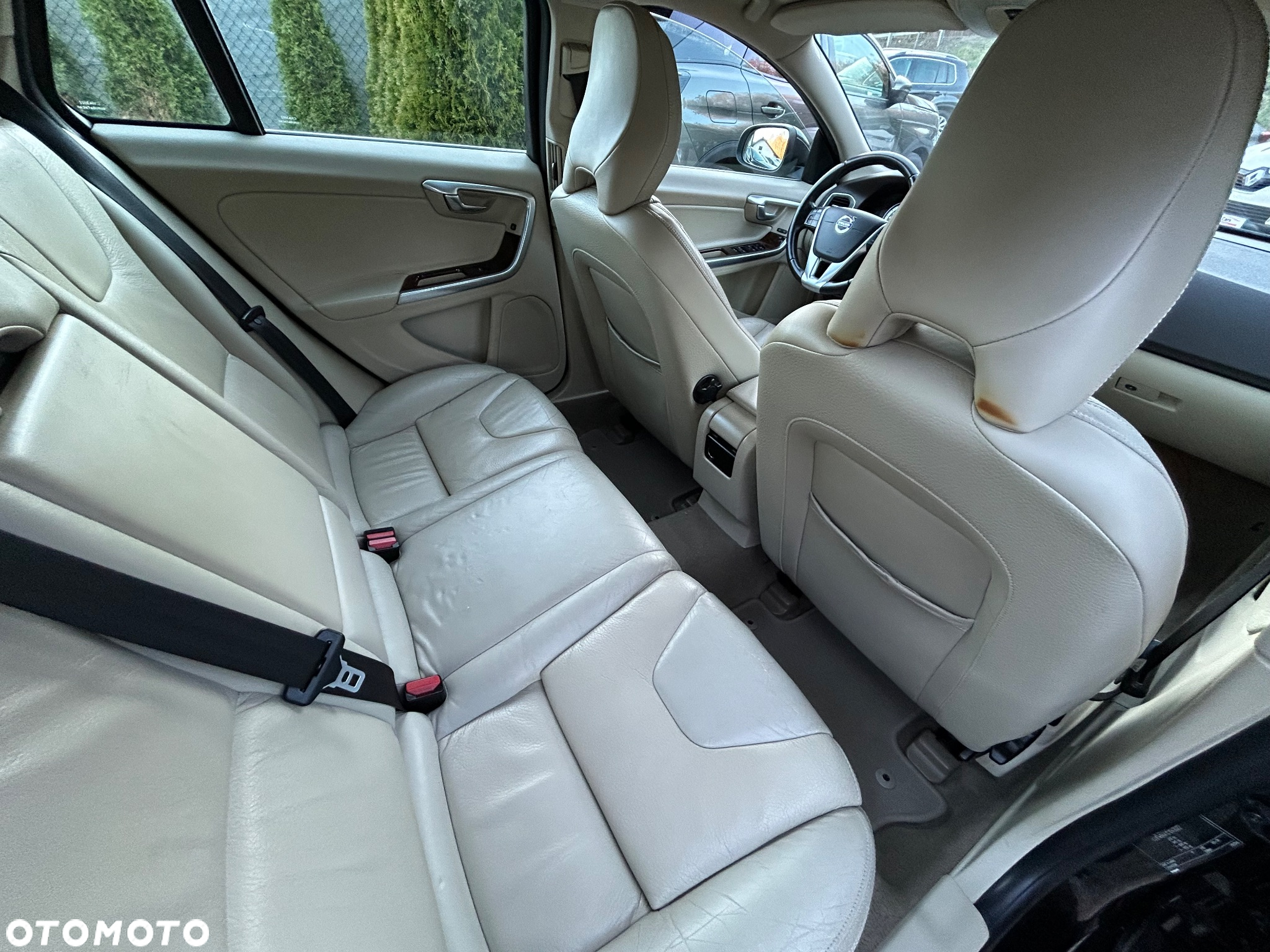 Volvo V60 D2 Summum - 25
