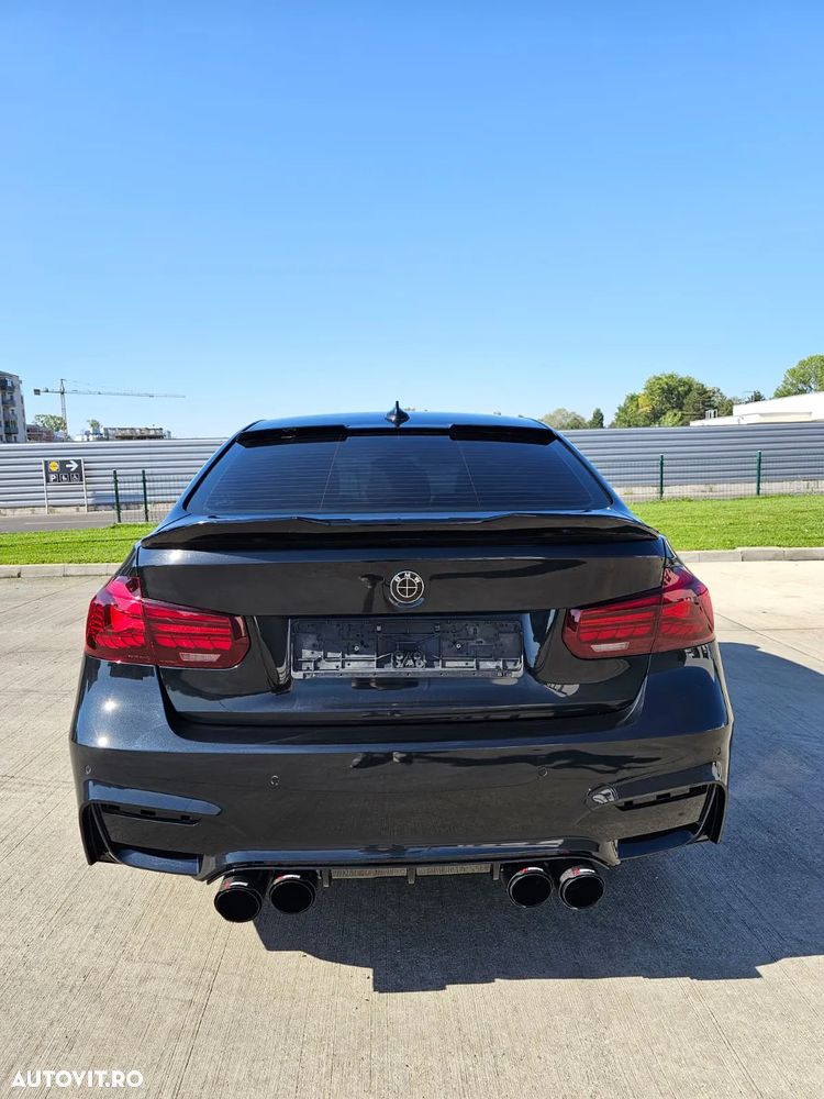 BMW Seria 3 318d Touring Aut. Luxury Line - 28