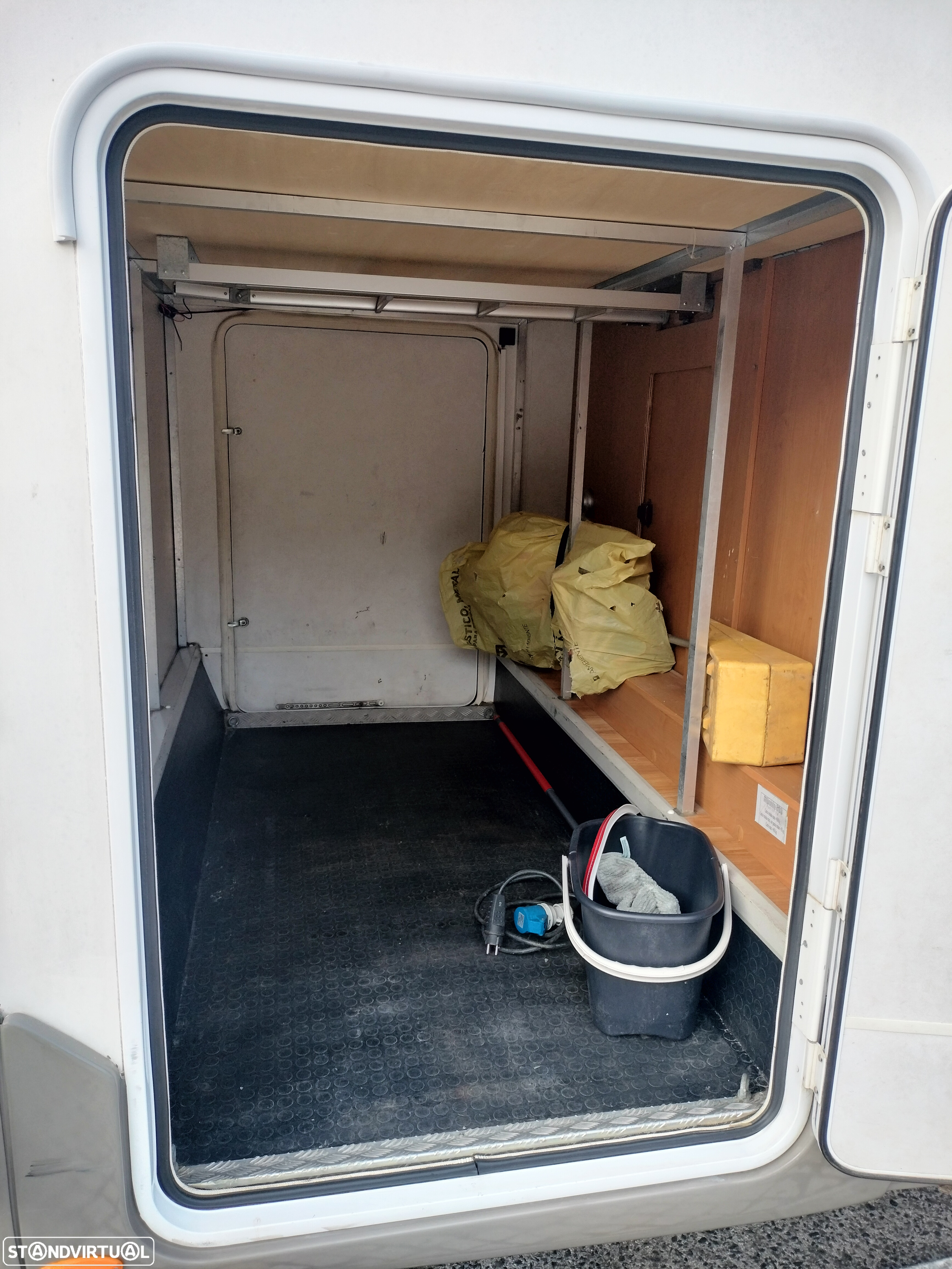 Ford Transit 6 velocidades - 11