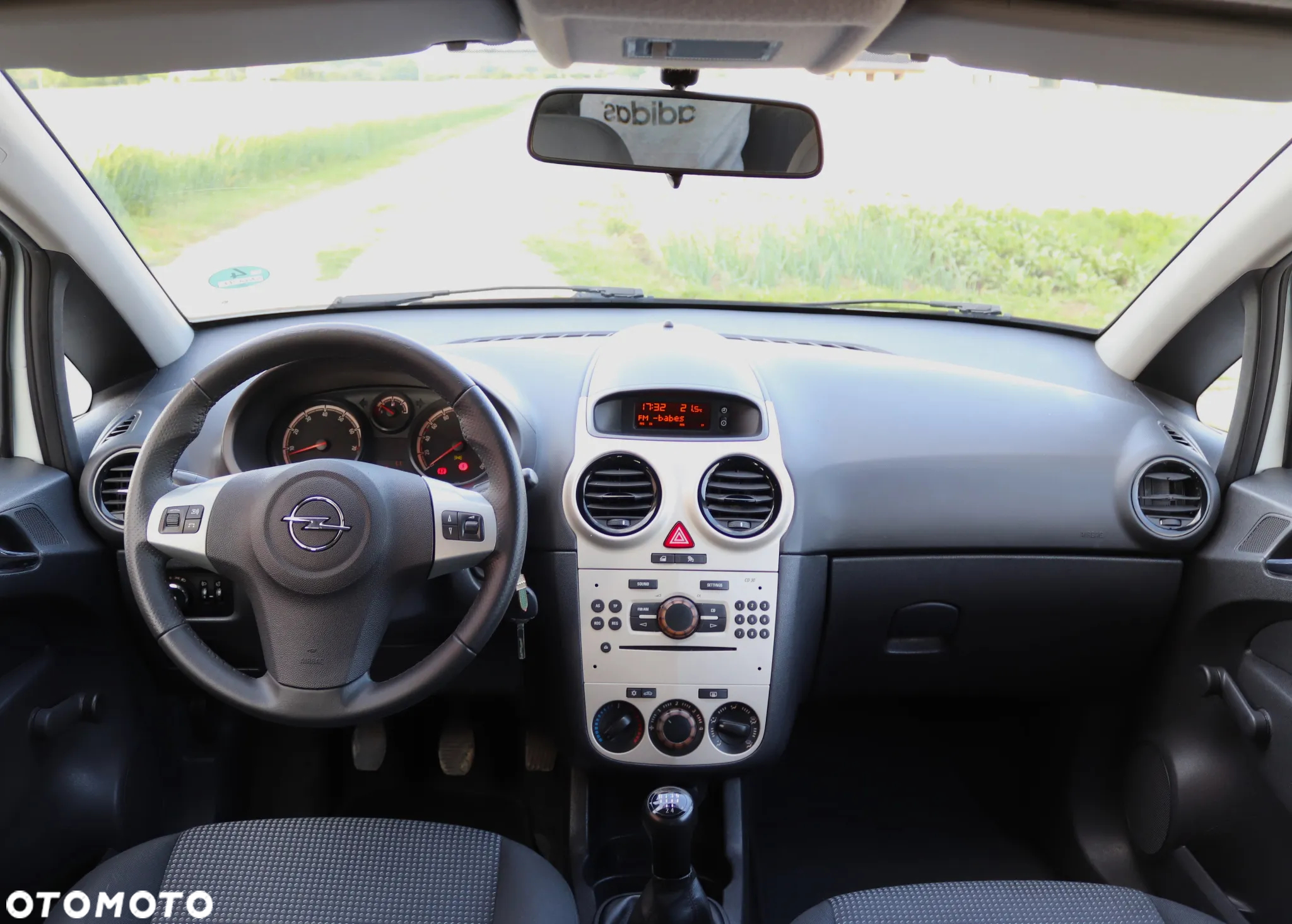 Opel Corsa - 11