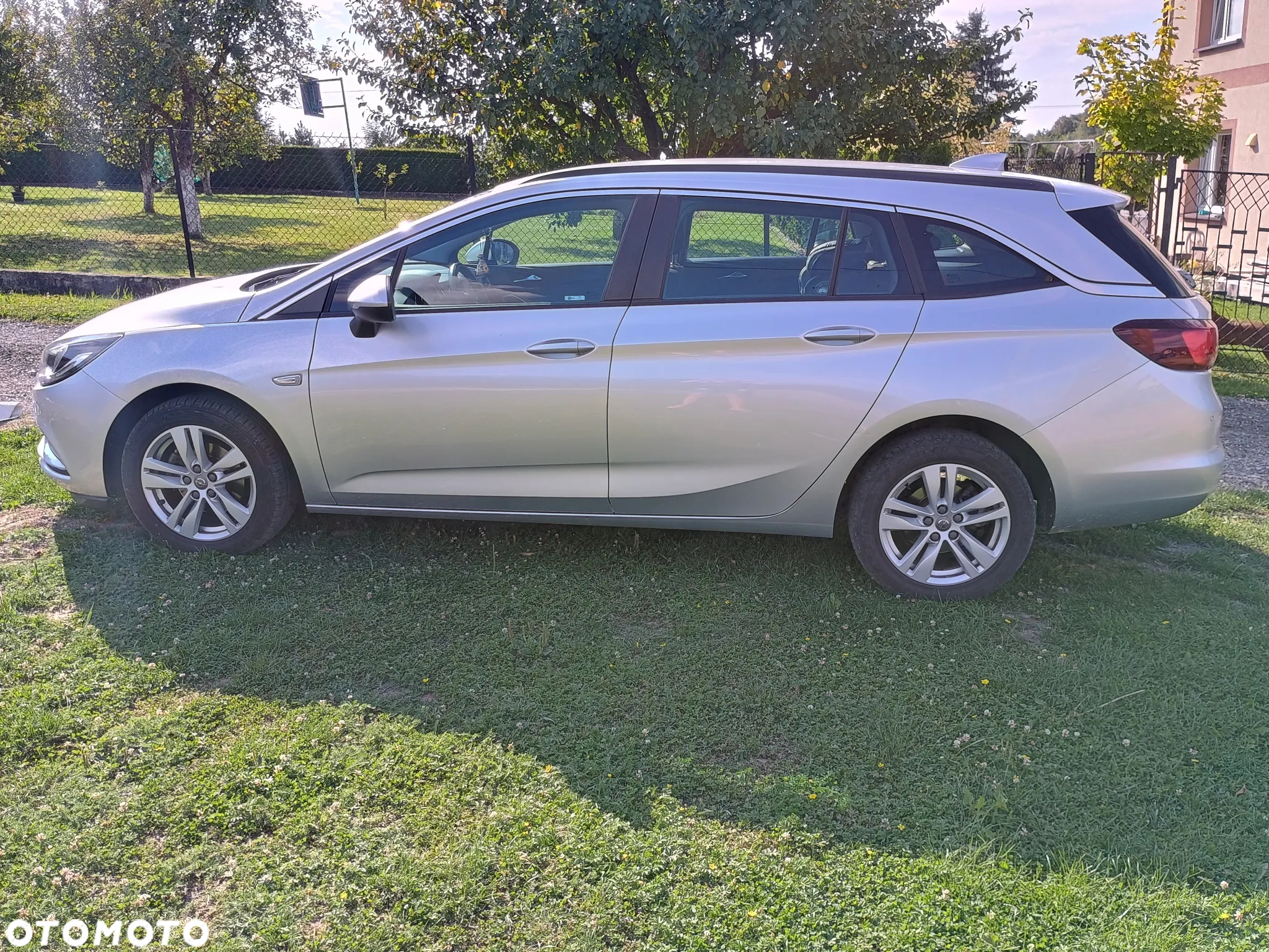 Opel Astra IV 1.6 CDTI Sport - 4