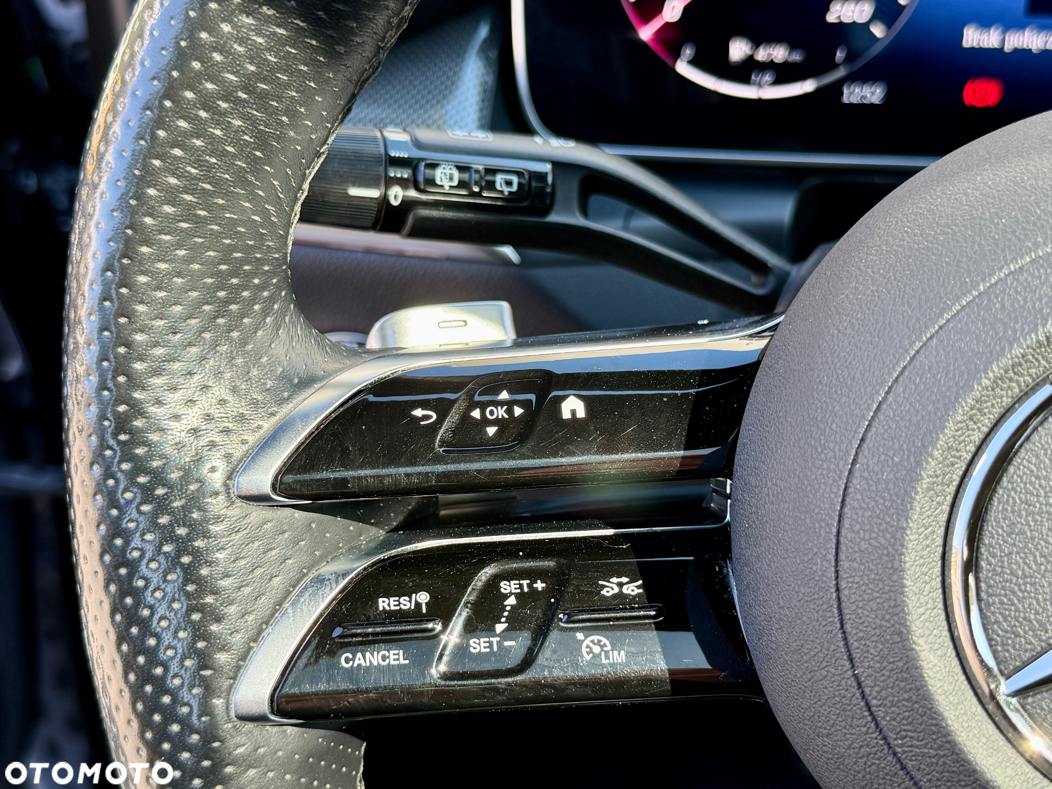 Mercedes-Benz GLC 220 d 4Matic 9G-TRONIC Edition AMG Line - 23