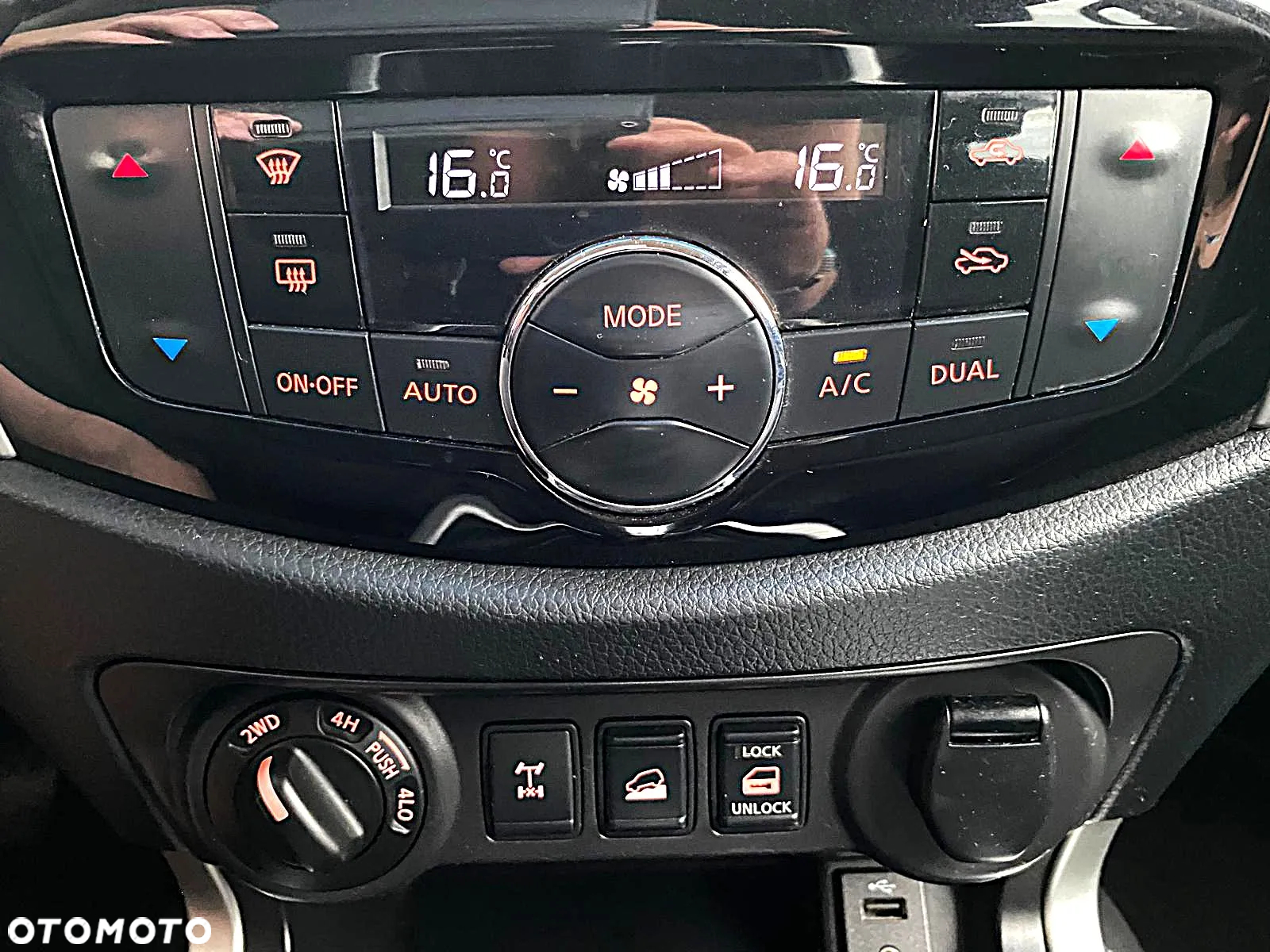 Nissan Navara DC 4x4 EU6 S&S Acenta - 19