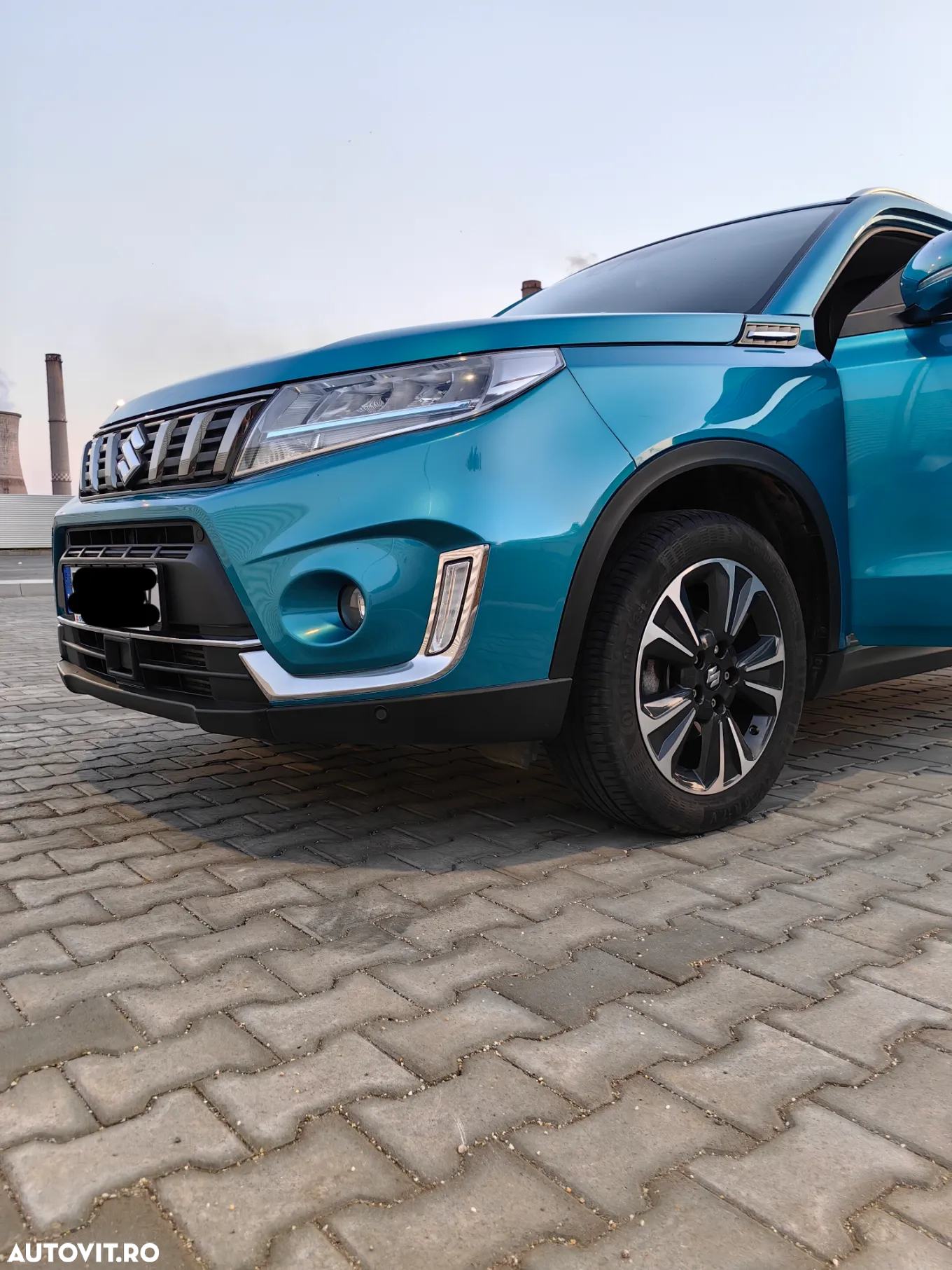 Suzuki Vitara 1.4 Boosterjet AllGrip MHEV Passion - 4