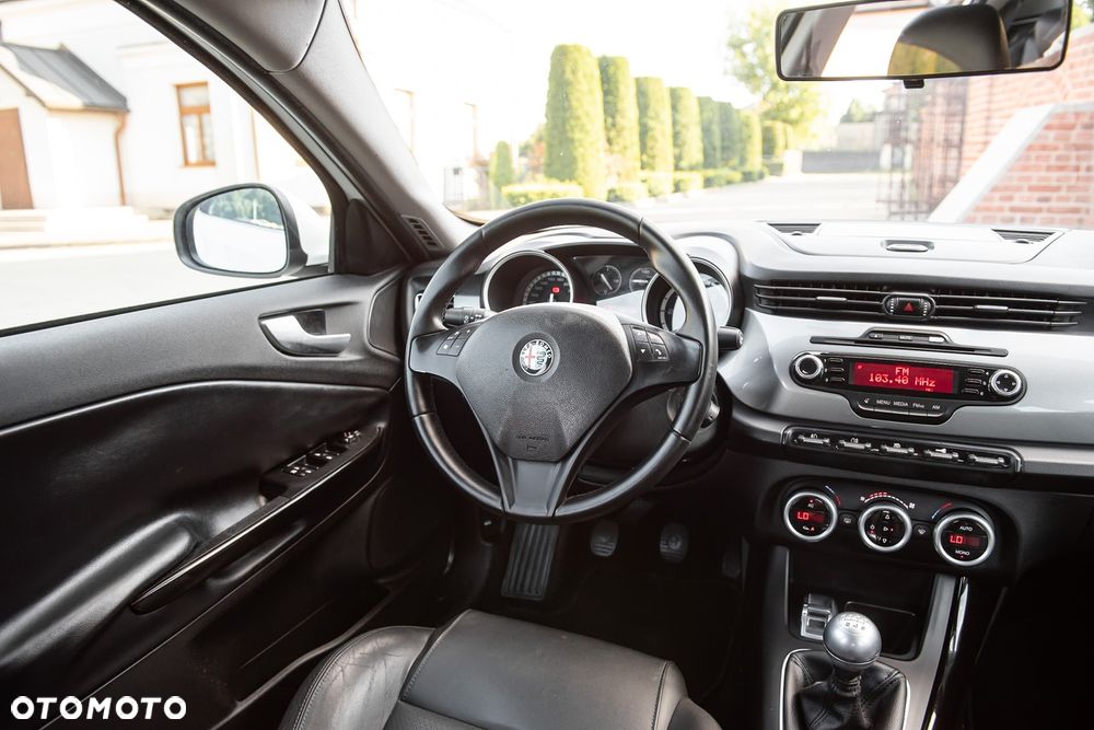Alfa Romeo Giulietta 1.6 JTDM 16V Business - 23