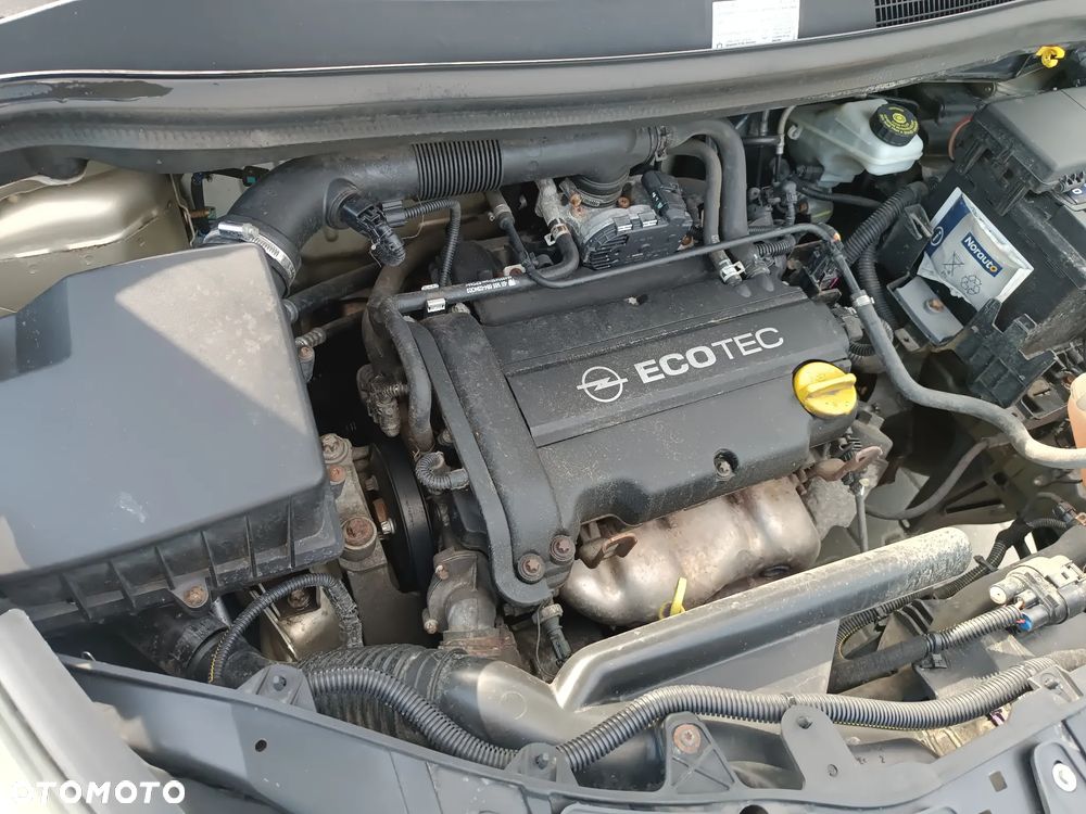 Opel Corsa 1.2 16V Color Edition - 11