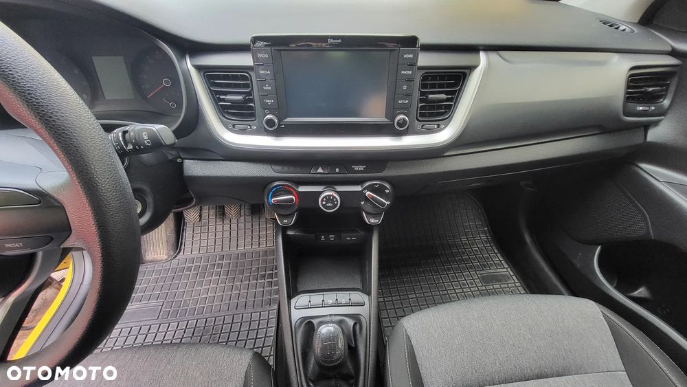 Kia Stonic 1.4 L - 11