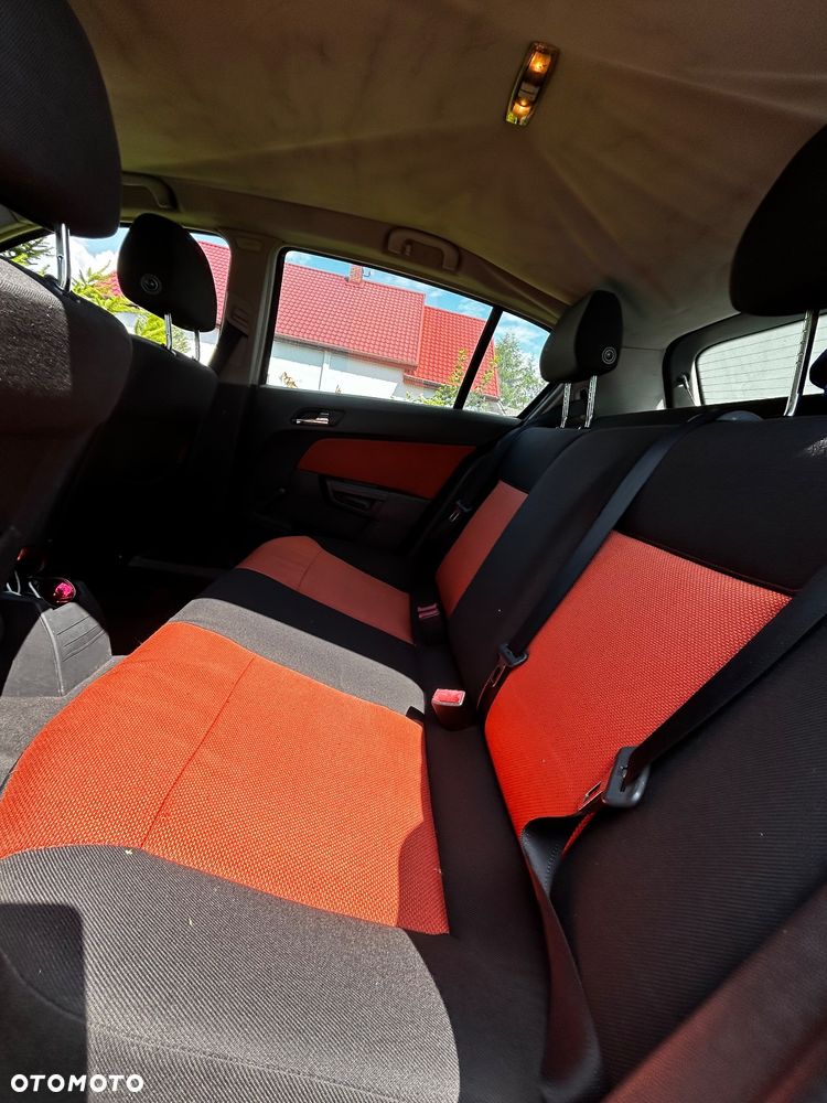 Opel Astra 1.7 CDTI Cosmo - 11