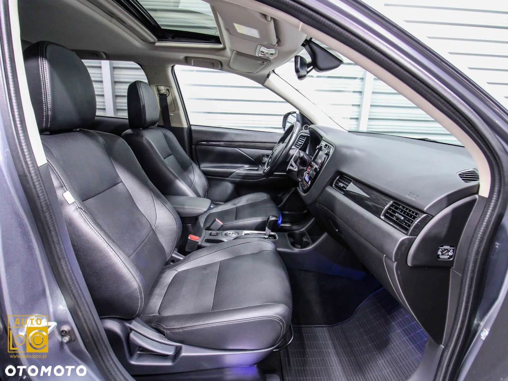 Mitsubishi Outlander 2.0 Instyle Navi 4WD CVT - 10