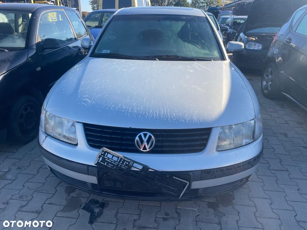 VW PASSAT B5 na części!!! Kolor : LB7Z - 1