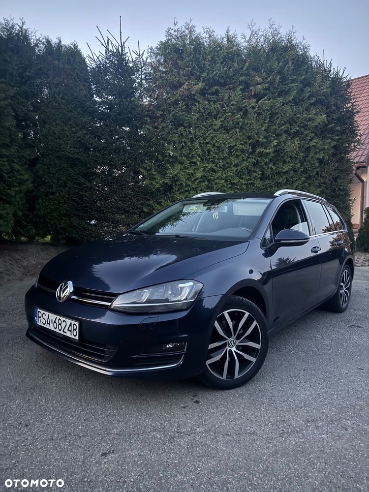Volkswagen Golf - 1