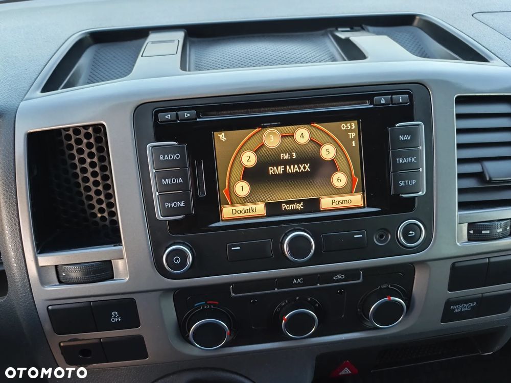 Volkswagen Transporter - 32