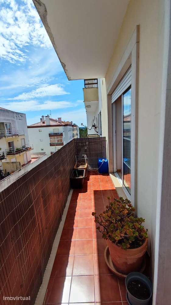 T2 em Caldas da Rainha com garagem e varanda - Grande imagem: 3/19