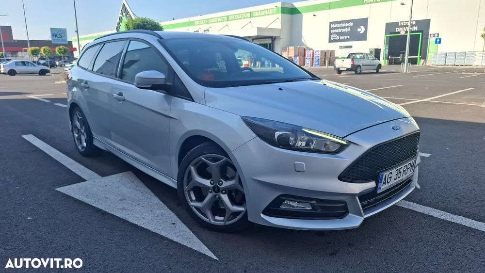 Ford Focus - 1
