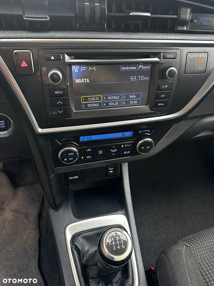 Toyota Auris 1.4 D-4D Life+ - 24