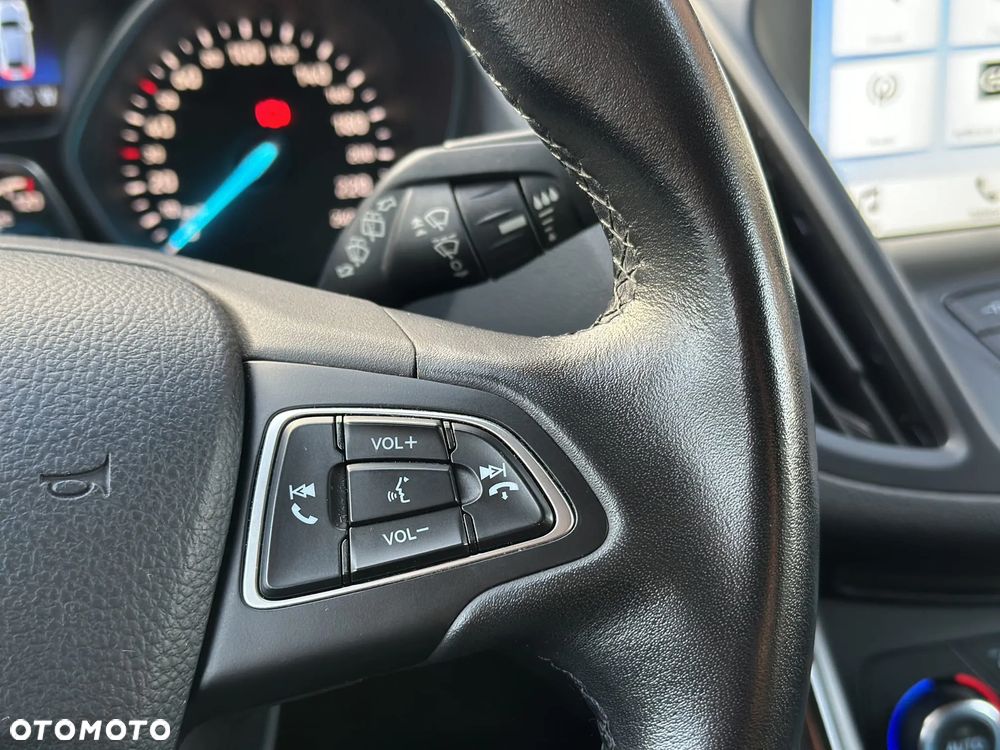 Ford Kuga 2.0 TDCi FWD Titanium - 31