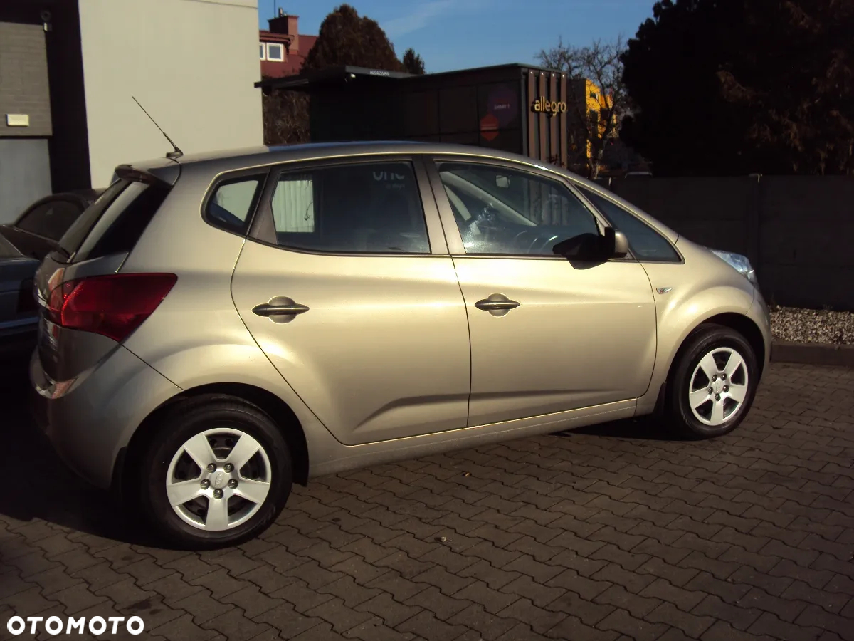 Kia Venga 1.4 CVVT Business Line - 8