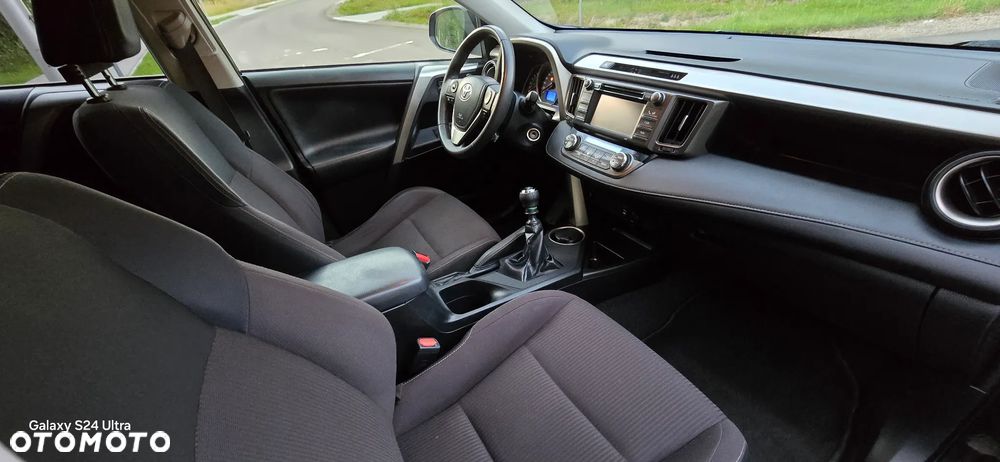 Toyota RAV4 - 9