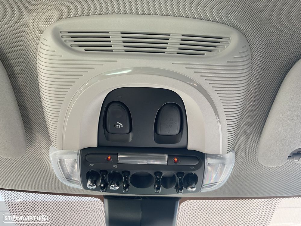 MINI Clubman One D - 23