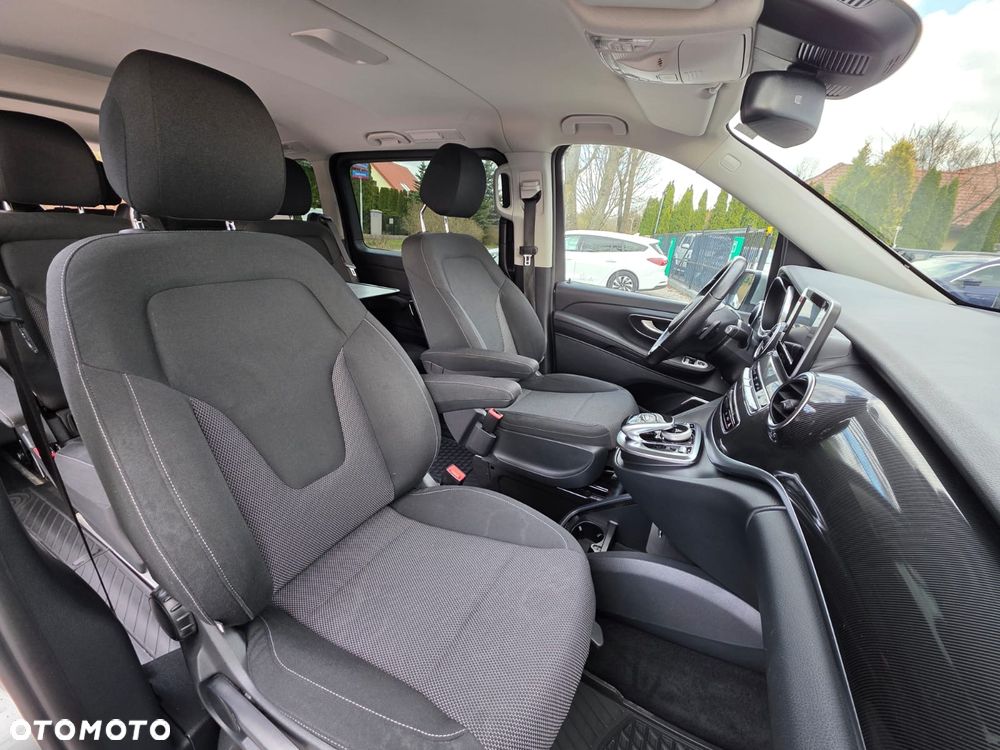 Mercedes-Benz Klasa V - 18