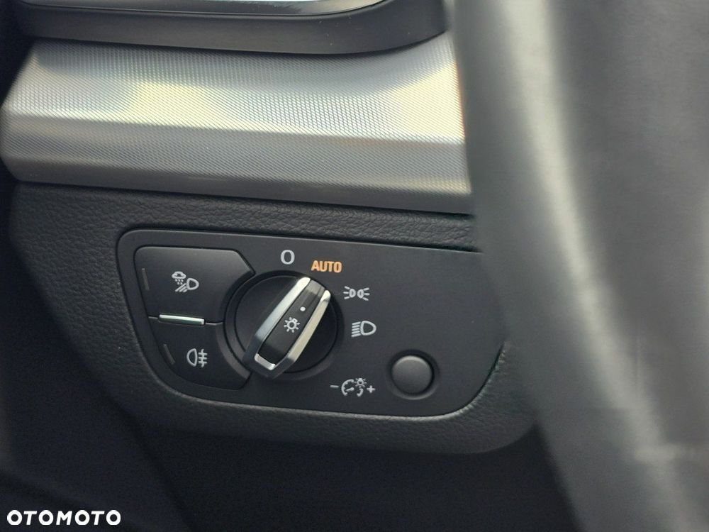 Audi Q5 Sportback - 16