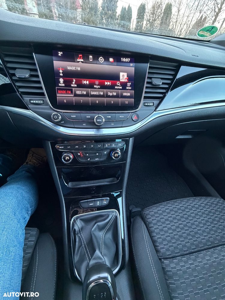 Opel Astra 1.6 D (CDTI) Start/Stop Sports Tourer Innovation - 12