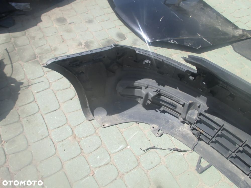 zderzak VW Caddy 04-10r - 7