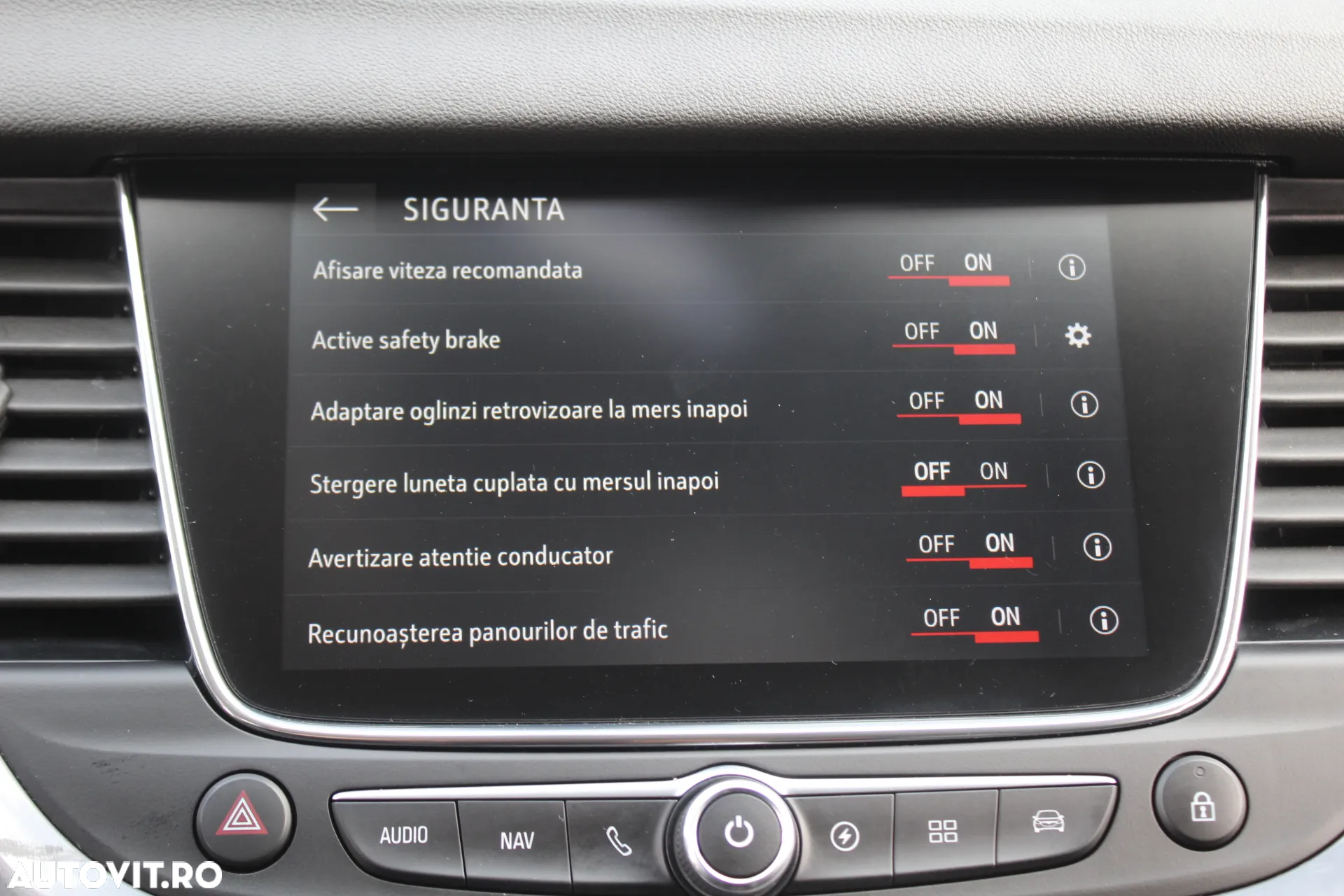Opel Grandland X 1.6 Turbo Hybrid START/STOP 4X4 Elegance - 19