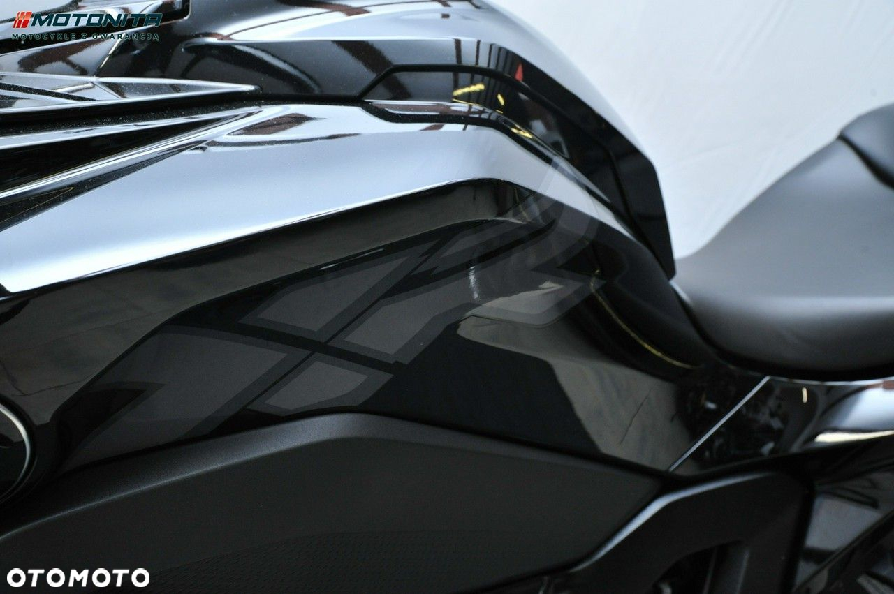 BMW XR - 7