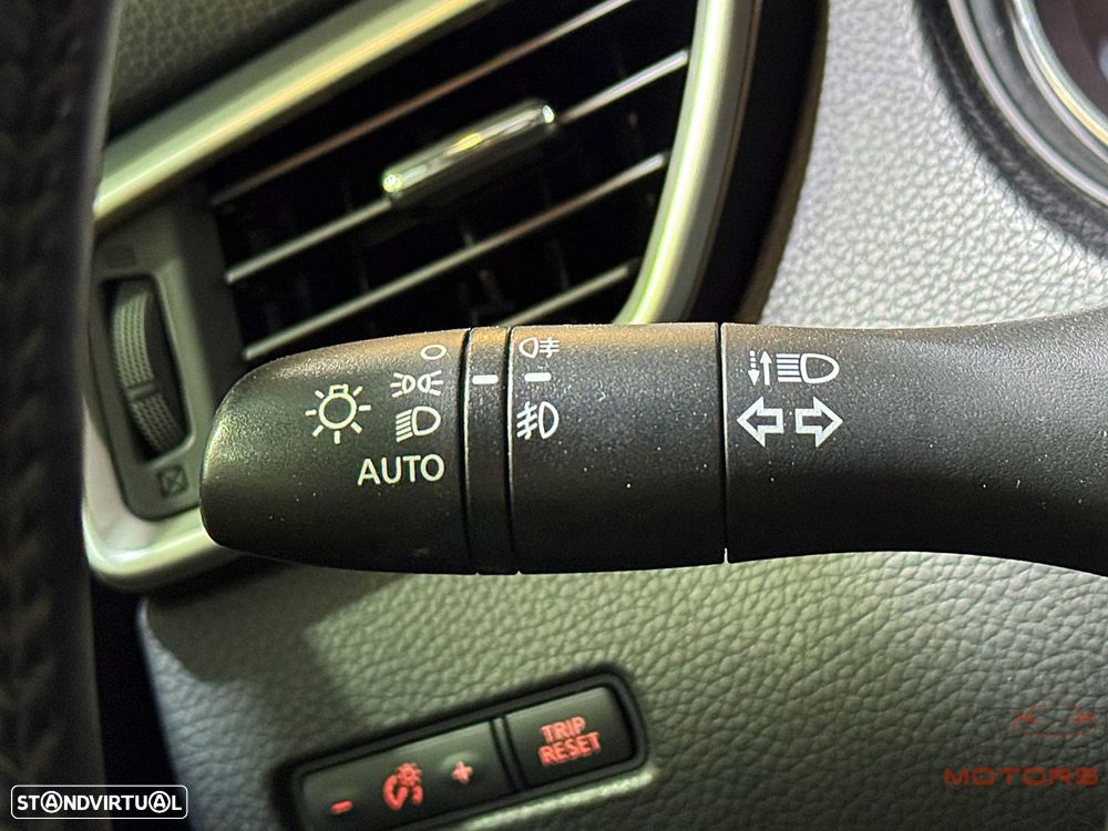 Nissan Qashqai 1.5 dCi N-Connecta - 22
