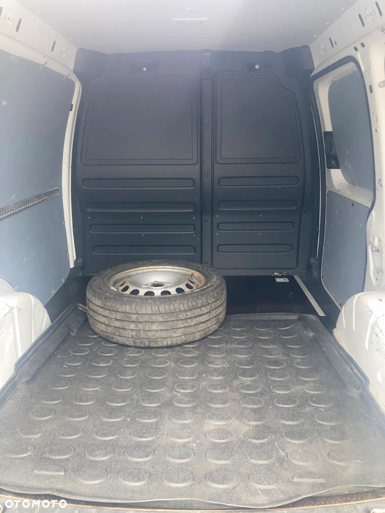 Volkswagen Caddy - 12