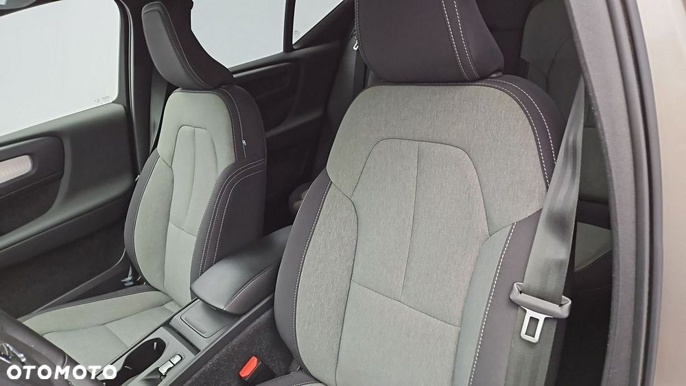 Volvo XC 40 T2 Core - 11