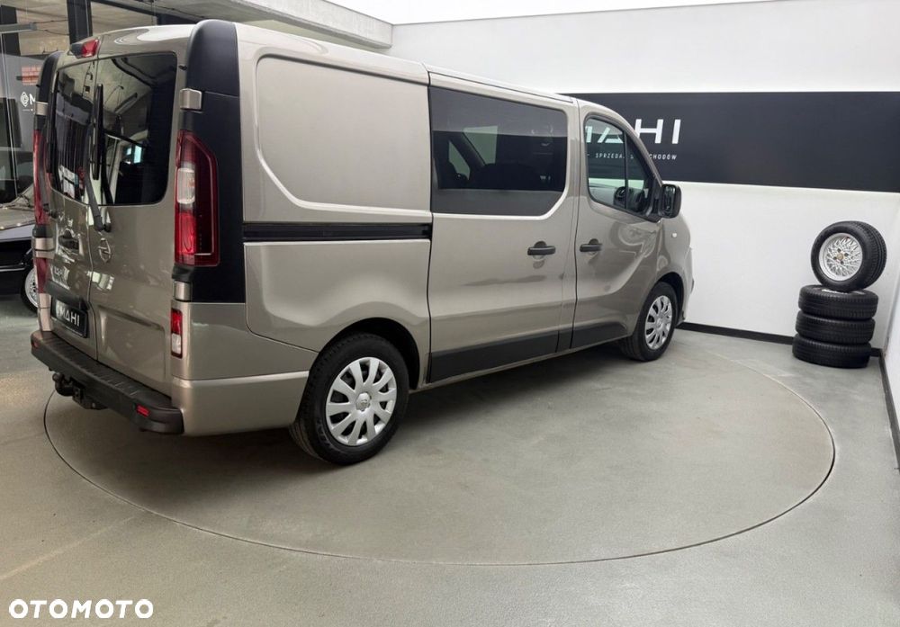 Opel Vivaro - 12
