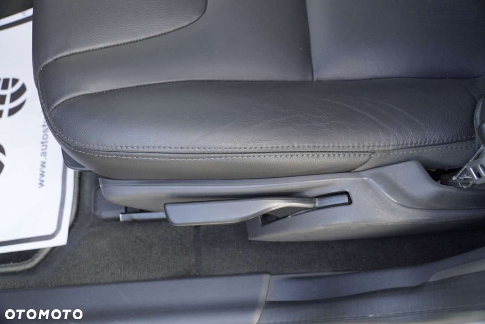 Volvo XC 60 D4 Geartronic Kinetic - 25